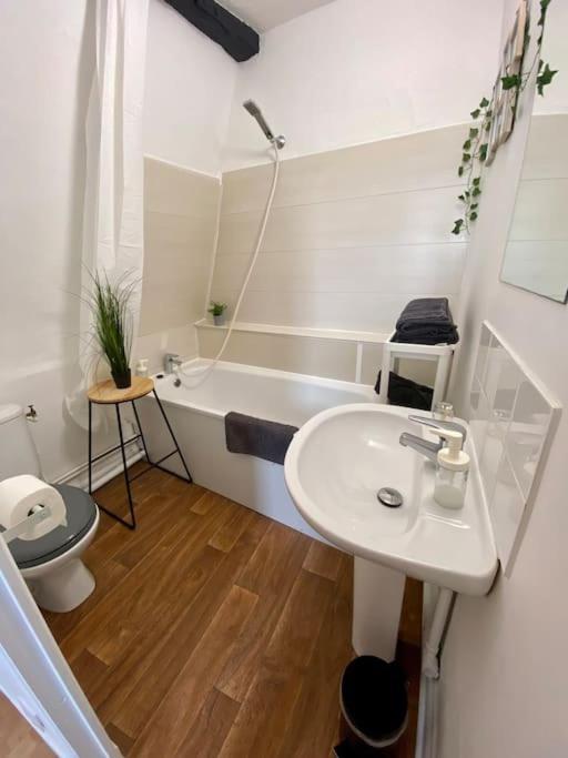 La Maison Sevigne - - N°5 Apartment